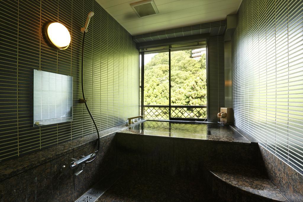 Suite Junior avec Baignoire en Granit - Hébergement Uniquement/Sans Repas